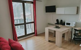 Jolies Appartement praloup 1600 avec balcons